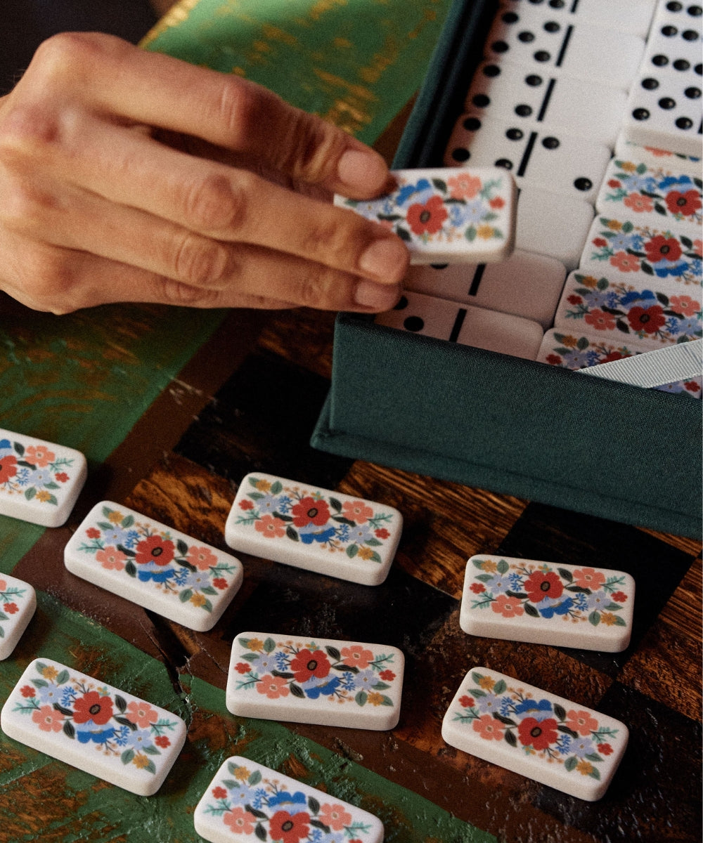Strawberry Fields - Domino Set